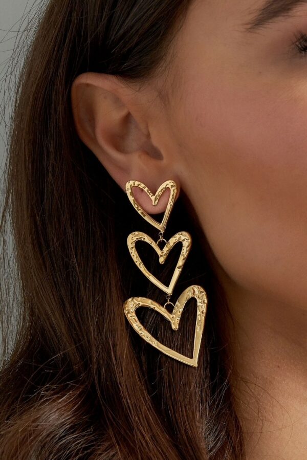 Triple heart oorbellen