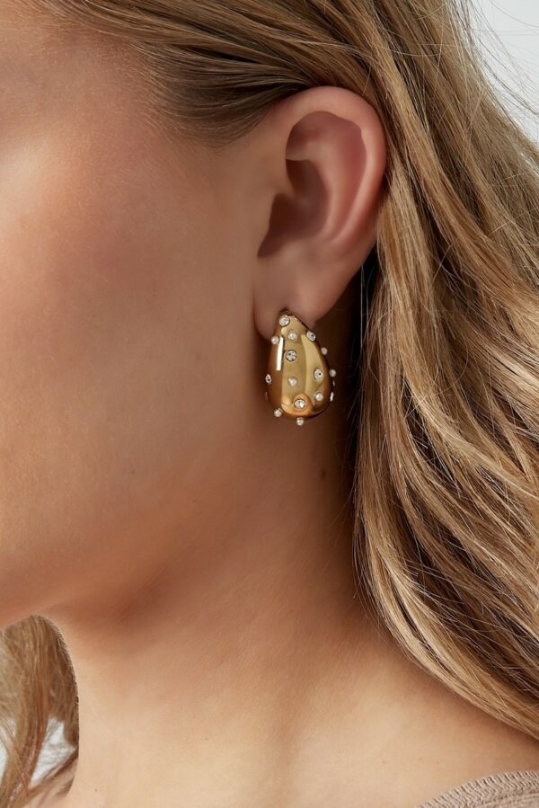 Statement drop oorbellen