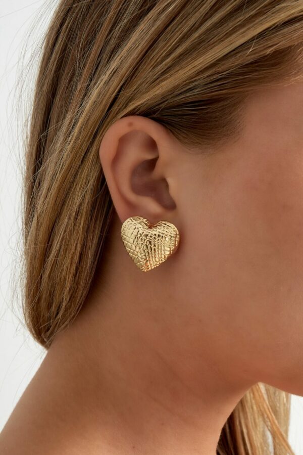 Textured heart oorbellen