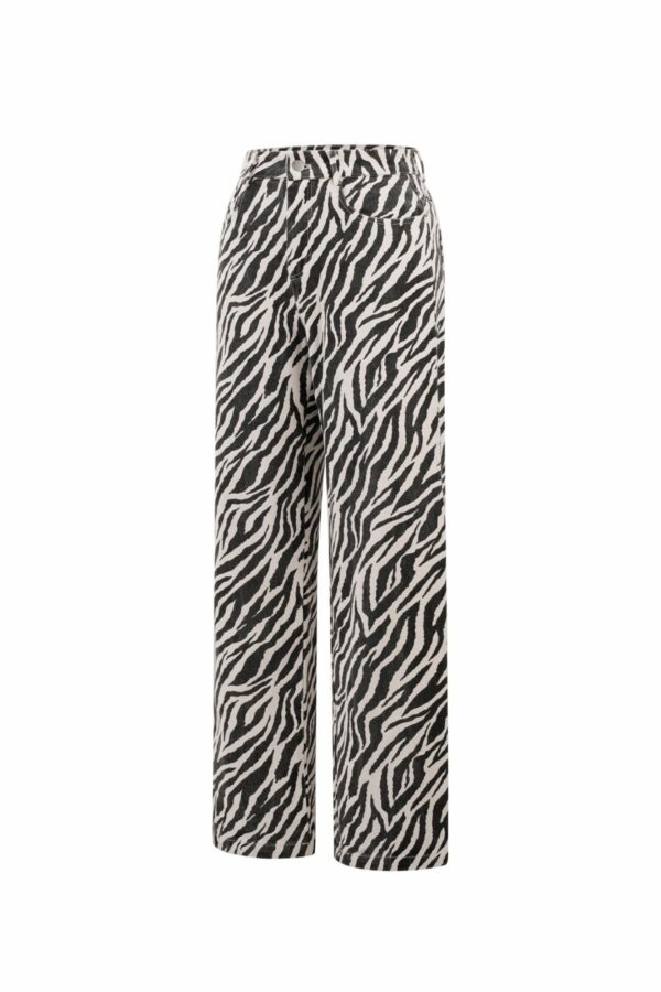 The zebra-jeans